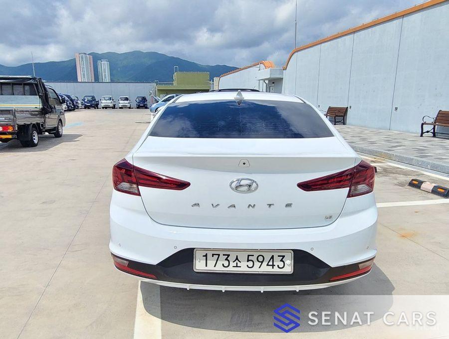 Hyundai AVANTE 1.6 Smart 2WD