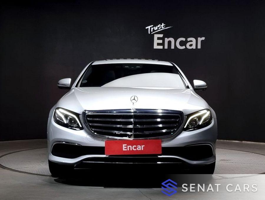 Mercedes-Benz E-Class E300 4MATIC Exclusive 4WD