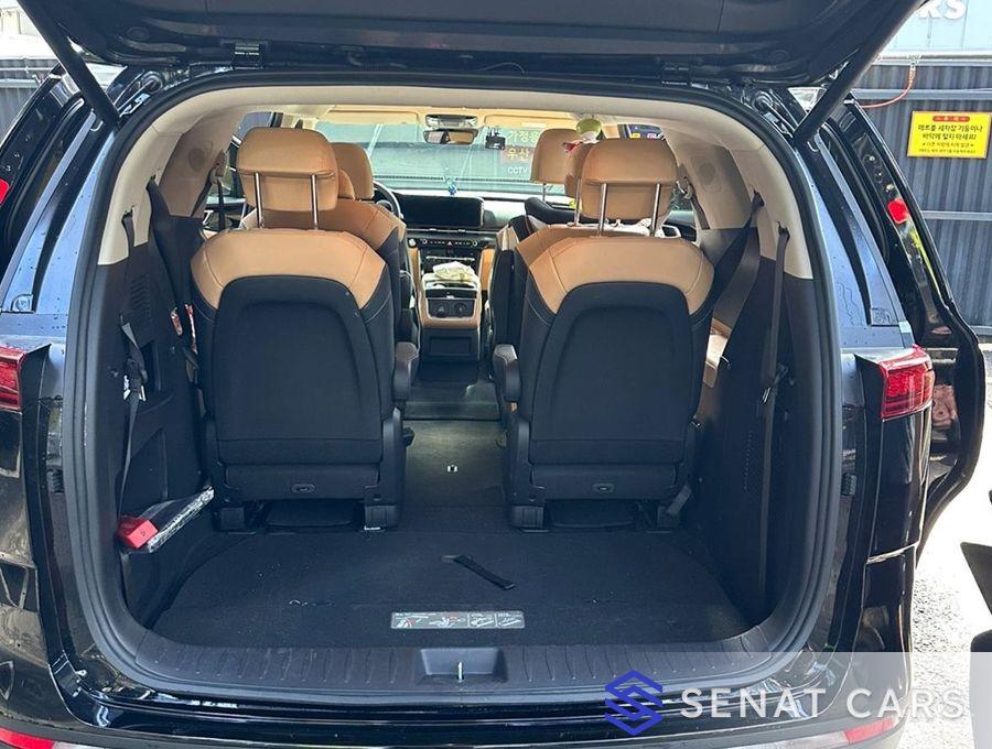 Kia Carnival 9-Seater Signature 2WD