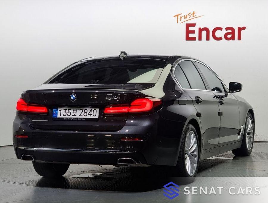 BMW 5-Series 520i Luxury 2WD