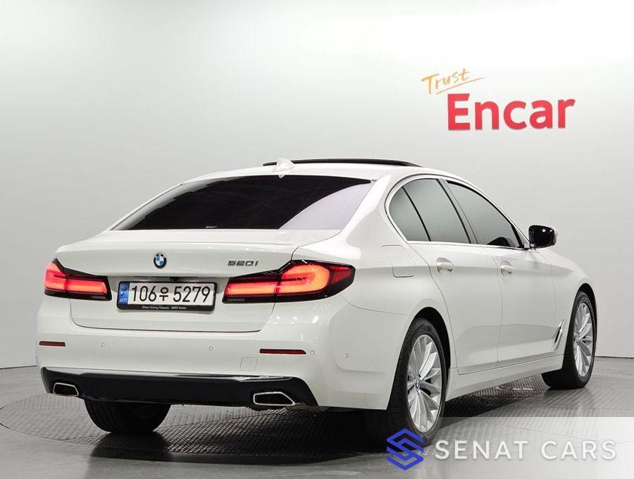 BMW 5-Series 520i Luxury 2WD