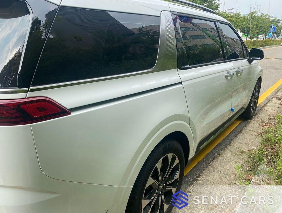 Kia Carnival Gasoline 7-Seater Signature 2WD