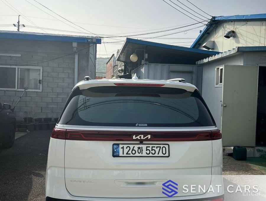 Kia Carnival 9-Seater Signature 2WD