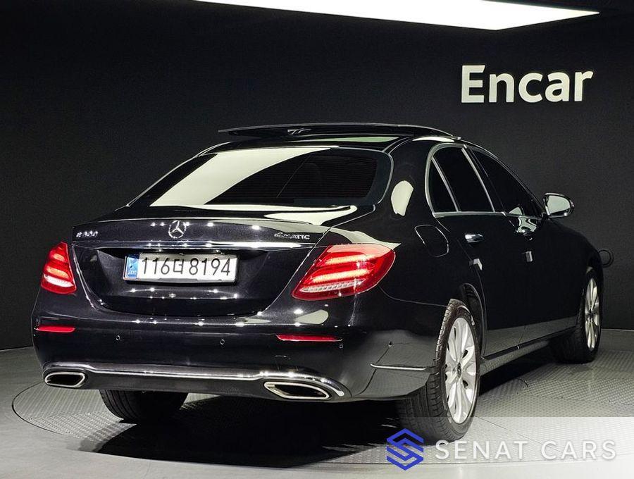 Mercedes-Benz E-Class E300 4MATIC Exclusive 4WD