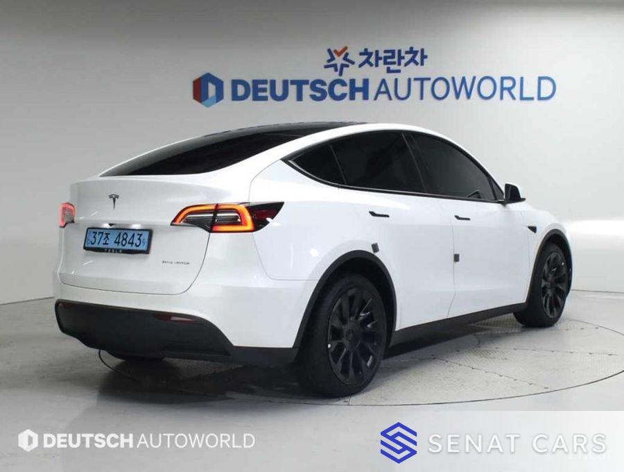 Tesla Model Y Long Range 2WD