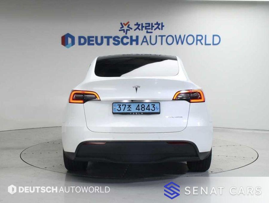 Tesla Model Y Long Range 2WD