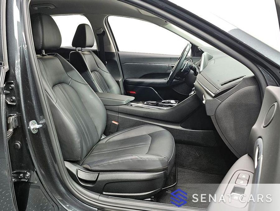 Hyundai Sonata 2.0 Premium 2WD