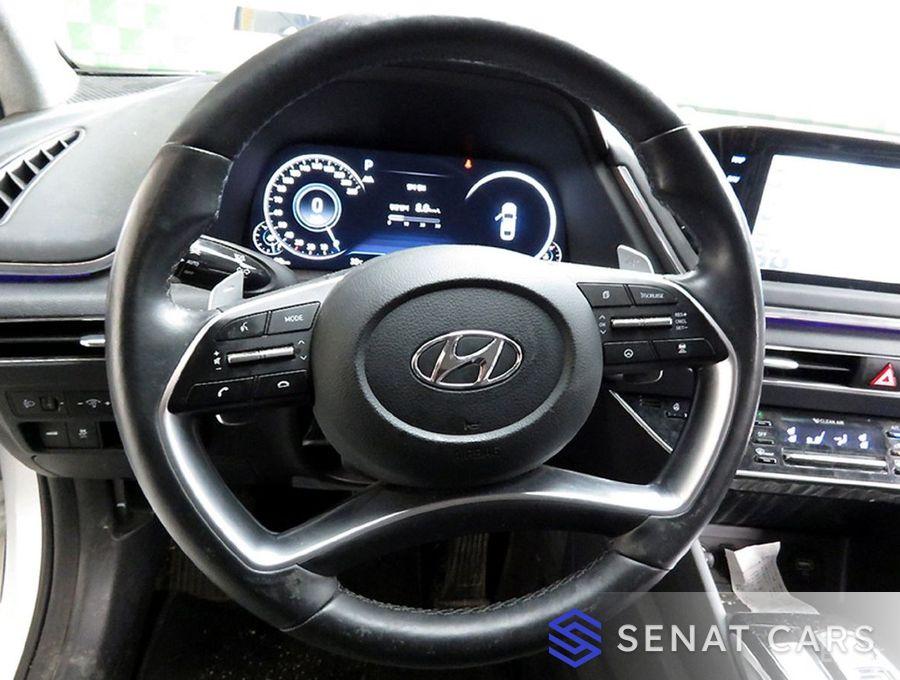 Hyundai Sonata 2.0 Premium Plus 2WD