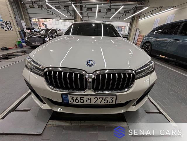 BMW 5-Series 530e M Sport 2WD