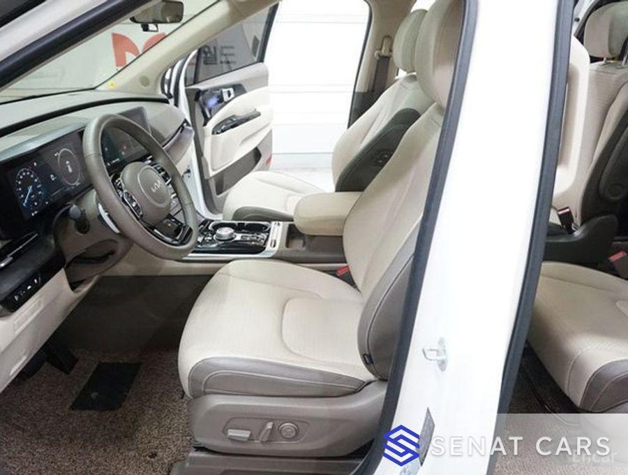 Kia Carnival 9-Seater Signature 2WD