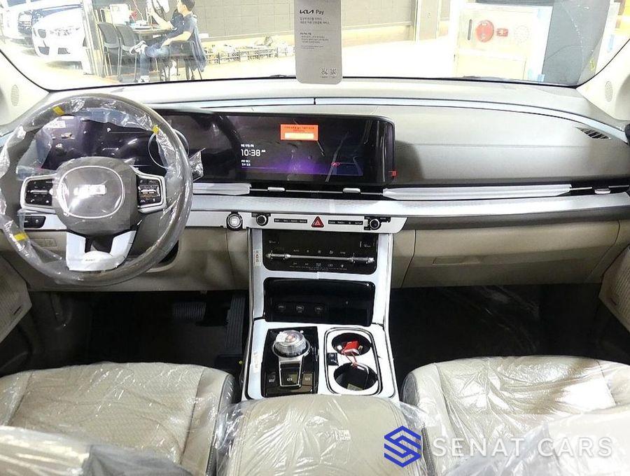 Kia Carnival Gasoline 4-Seater Hi-Limousine Signature 2WD