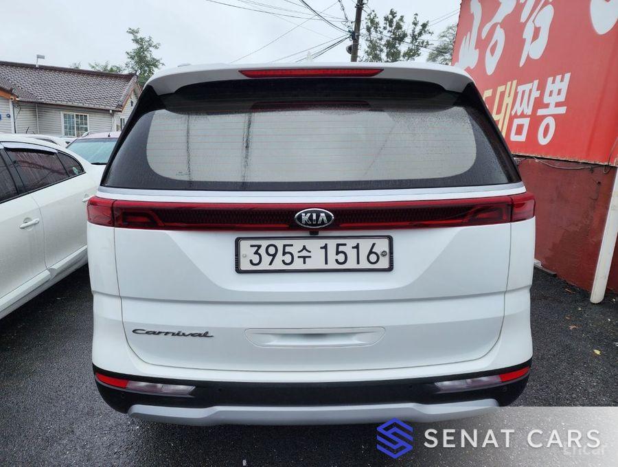 Kia Carnival 9-Seater Prestige 2WD