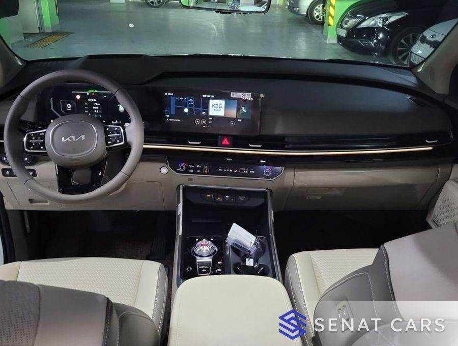 Kia Carnival 9-Seater Signature 2WD