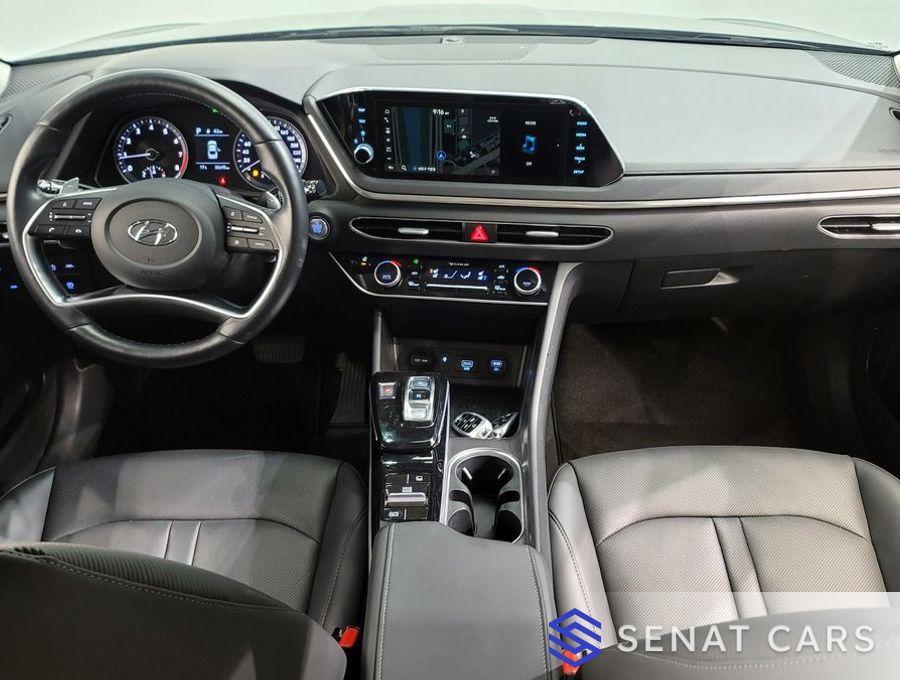 Hyundai Sonata 2.0 Premium 2WD