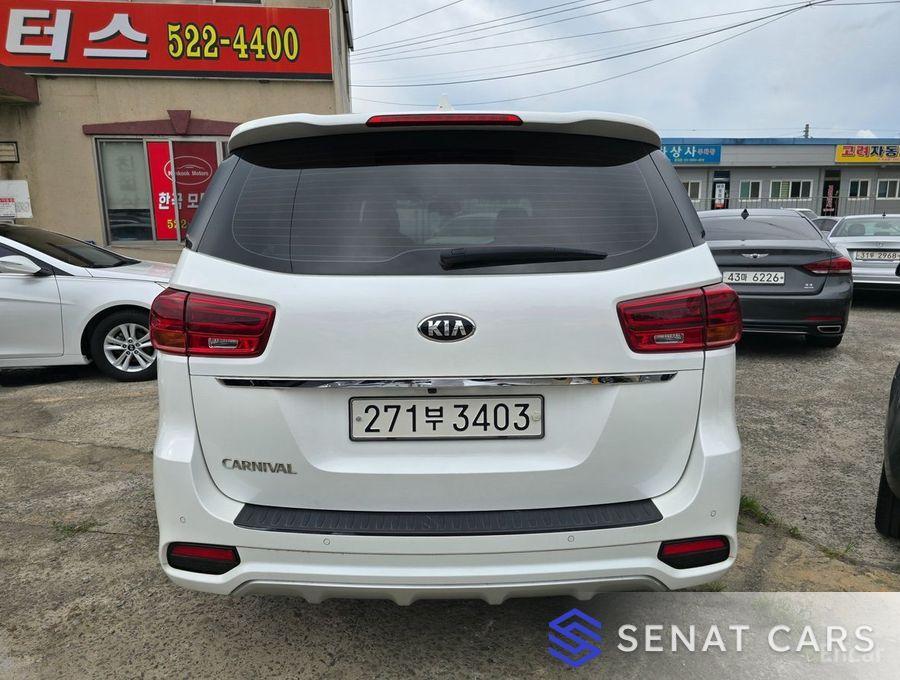 Kia Carnival 9-Seater Prstige 2WD