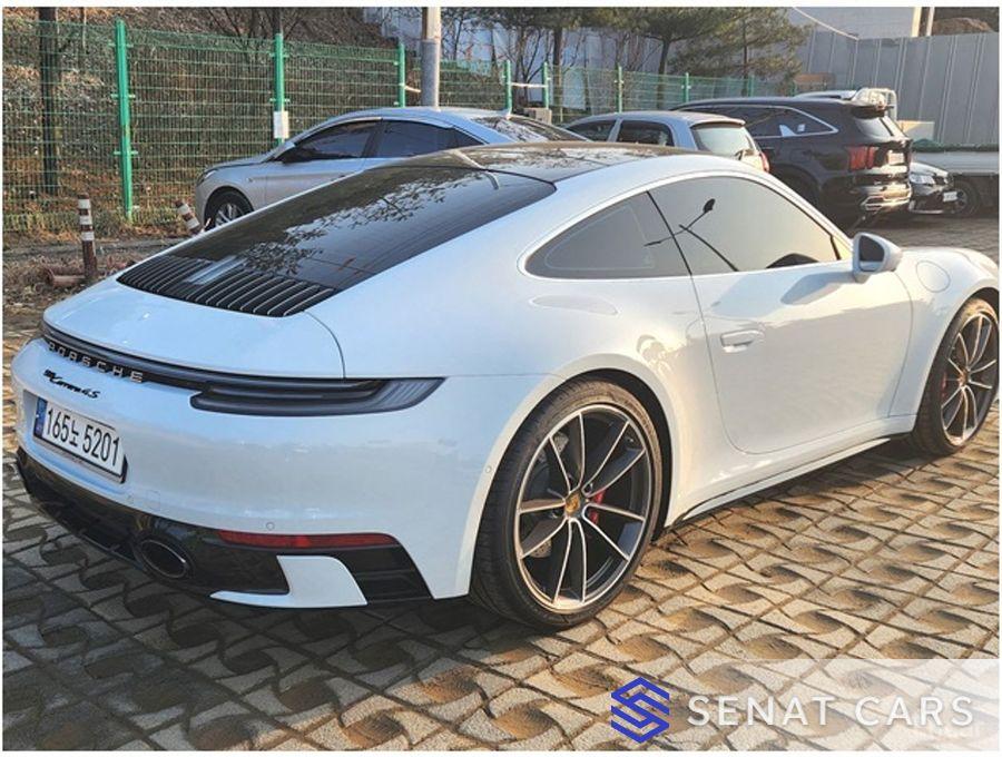 Porsche 911 Carrera 4S 2WD