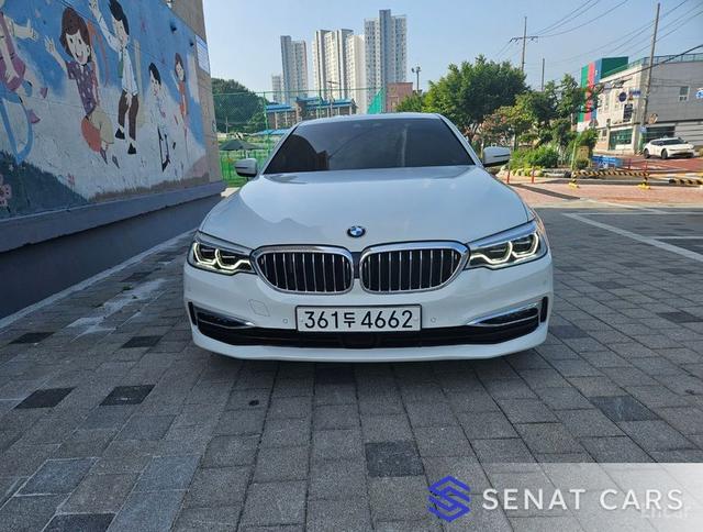 BMW 5-Series 520d Luxury Plus 2WD