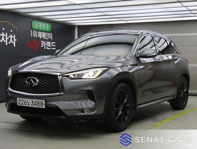 Infiniti QX50 2.0 Essential 2WD