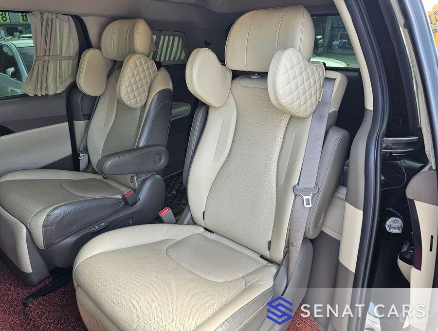 Kia Carnival Gasoline 7-Seater Hi-Limousine Signature 2WD