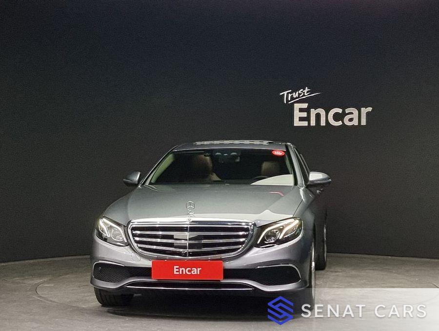 Mercedes-Benz E-Class E300 4MATIC Exclusive 4WD