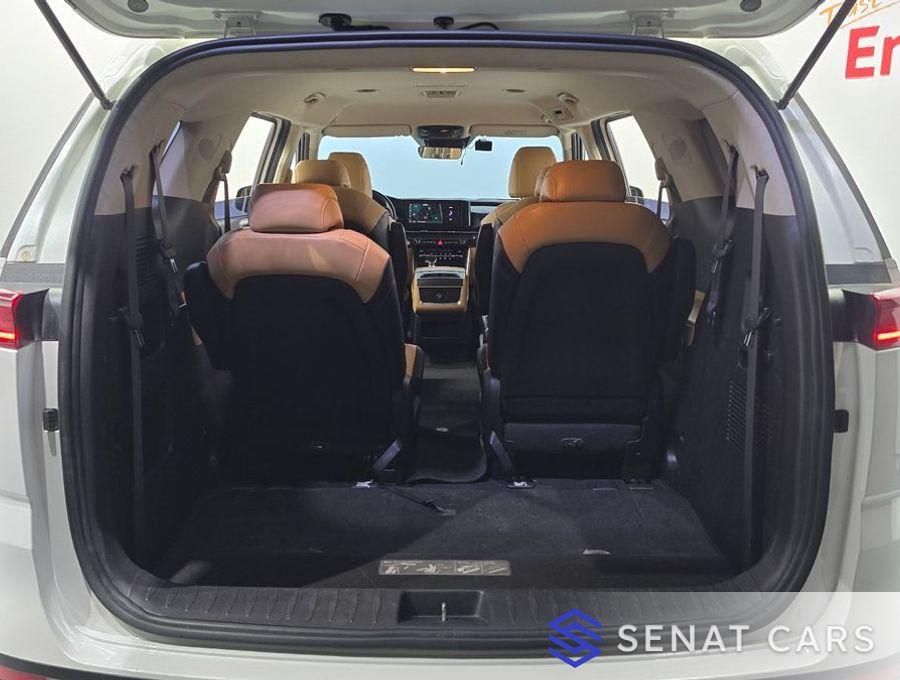 Kia Carnival 9-Seater Prestige 2WD