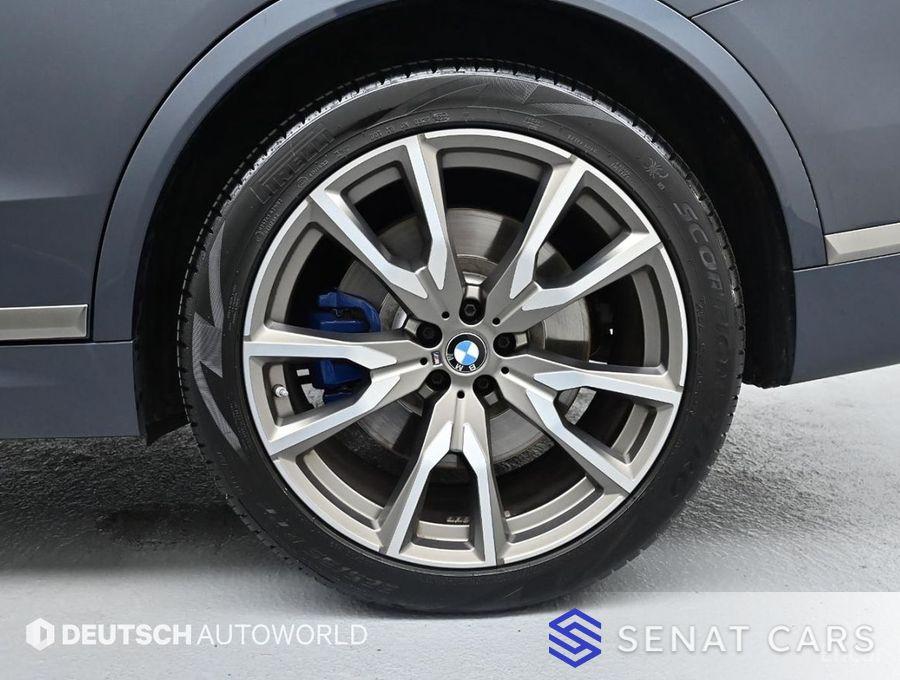 BMW X7 M50i 6STR 2WD