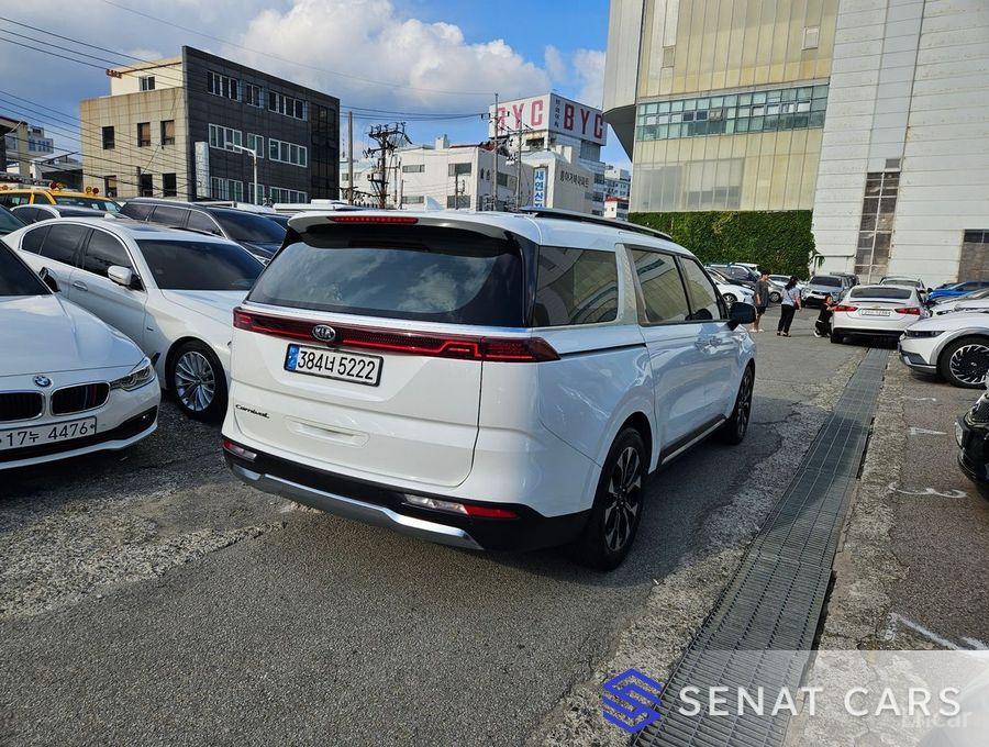 Kia Carnival 9-Seater Signature 2WD