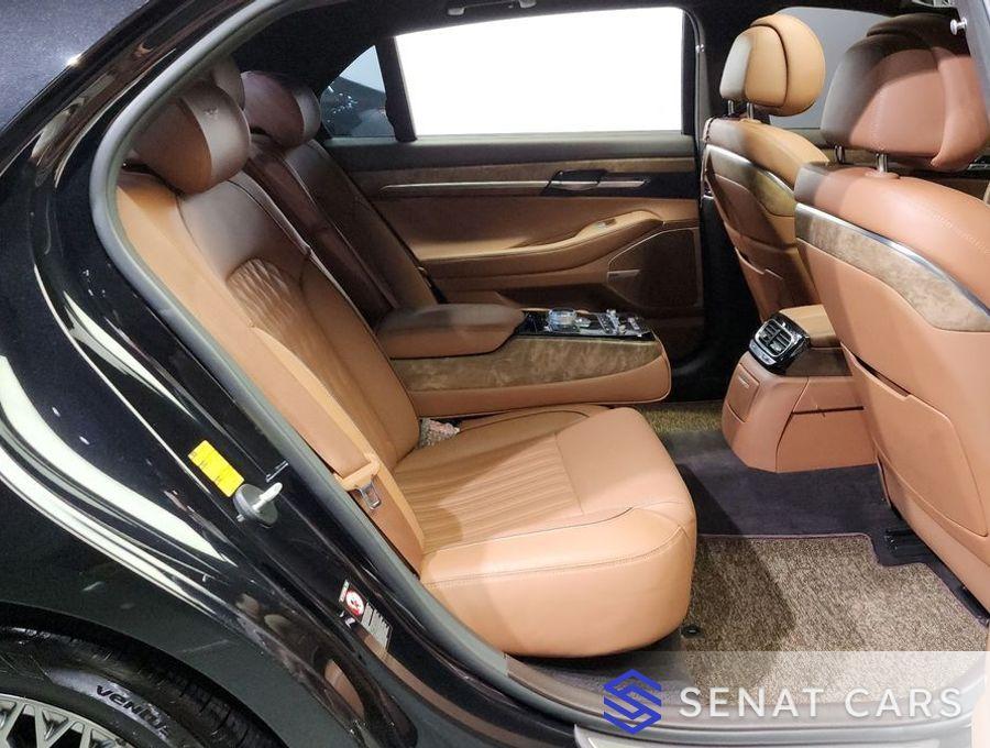 Genesis G90 3.3 T Premium Luxury AWD