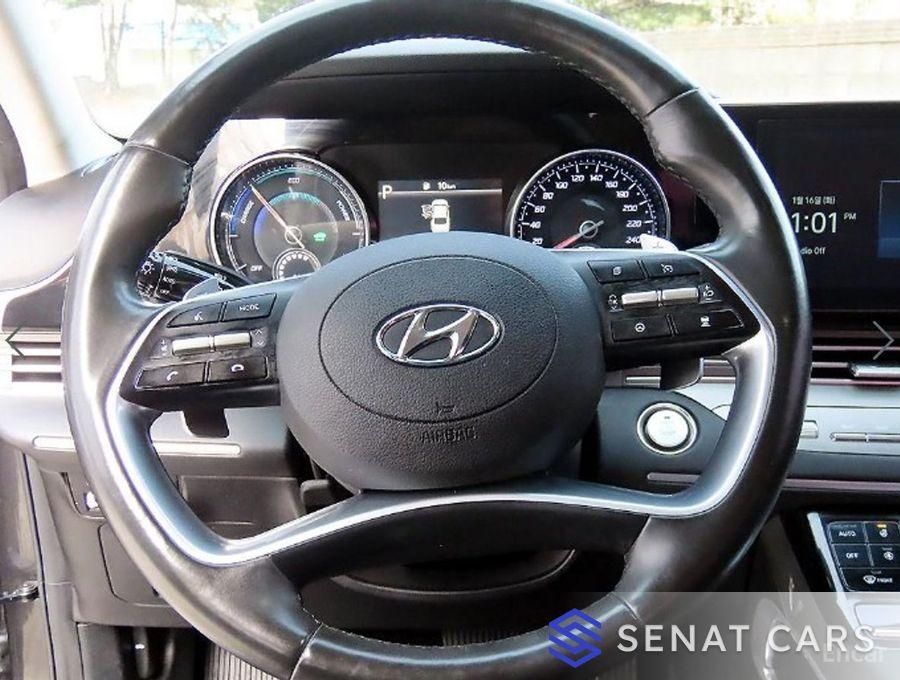 Hyundai Grandeur Premium 2WD