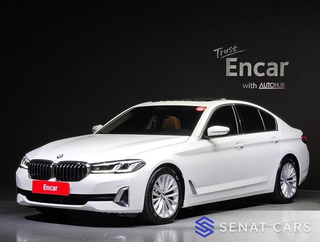 BMW 5-Series 520i Luxury 2WD