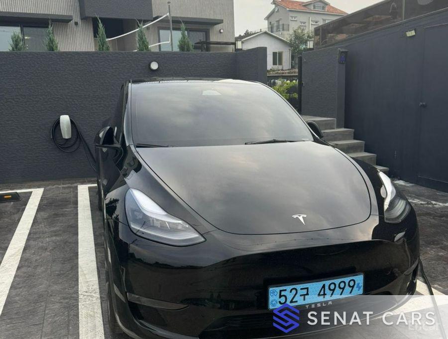 Tesla Model Y Long Range 2WD