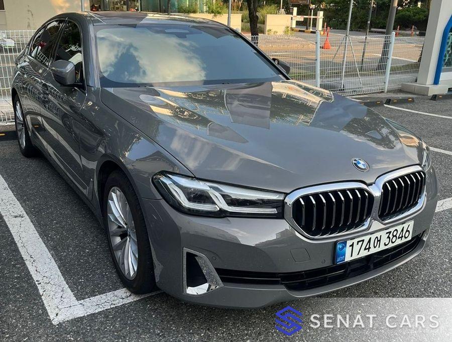 BMW 5-Series 520i Luxury 2WD