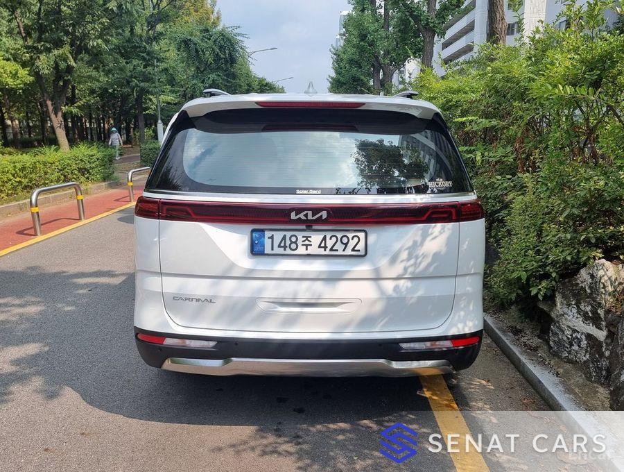 Kia Carnival 9-Seater Signature 2WD