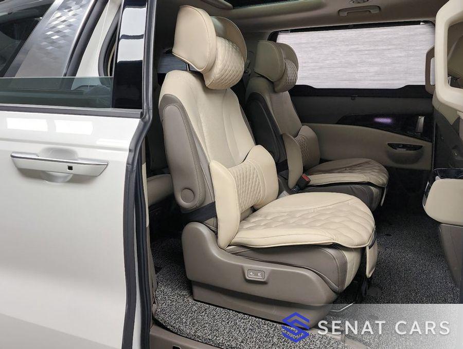 Kia Carnival 9-Seater Signature 2WD