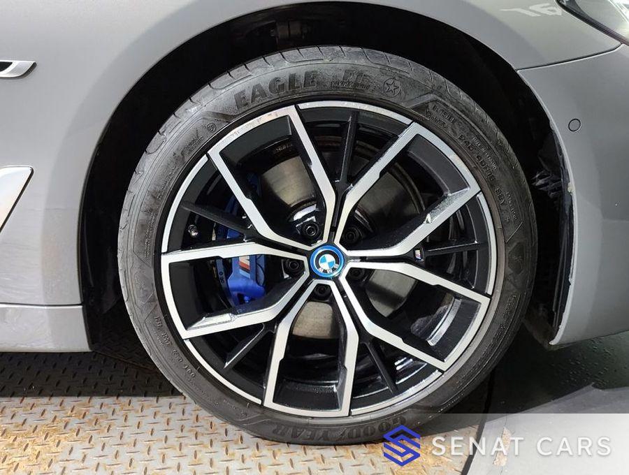 BMW 5-Series 530e M Sport 2WD