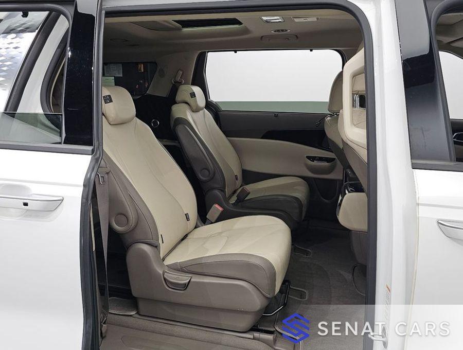 Kia Carnival Gasoline 9-Seater Noblesse 2WD