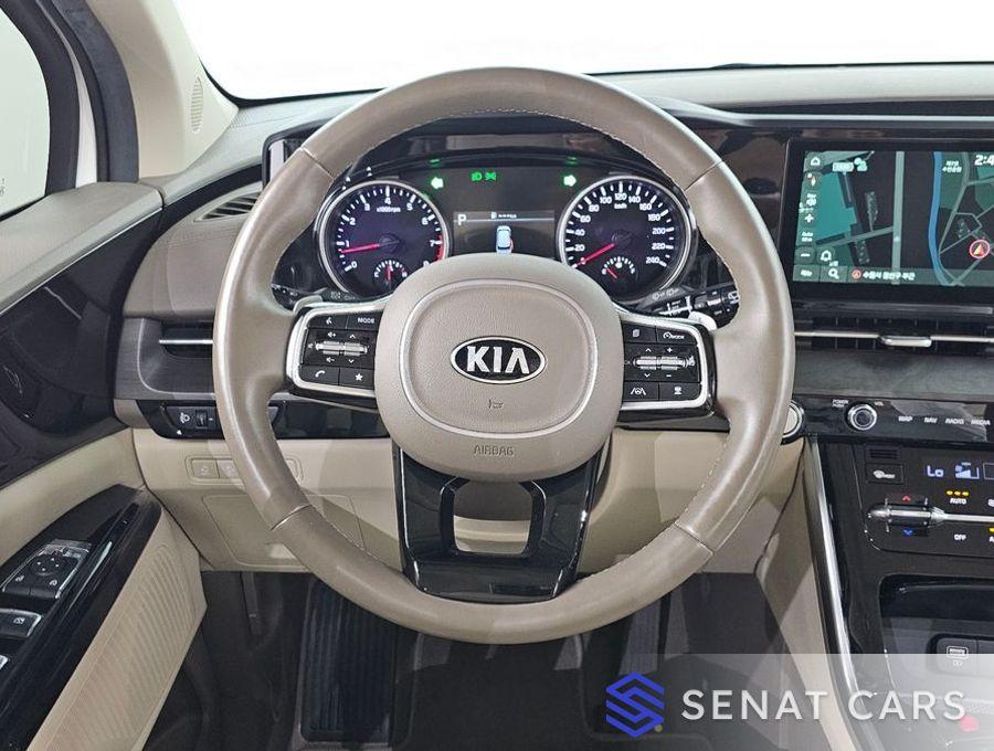 Kia Carnival Gasoline 9-Seater Noblesse 2WD