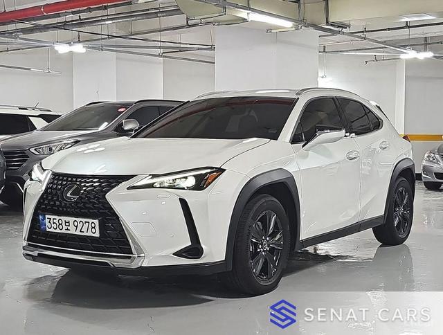 Lexus UX 2.0 2WD