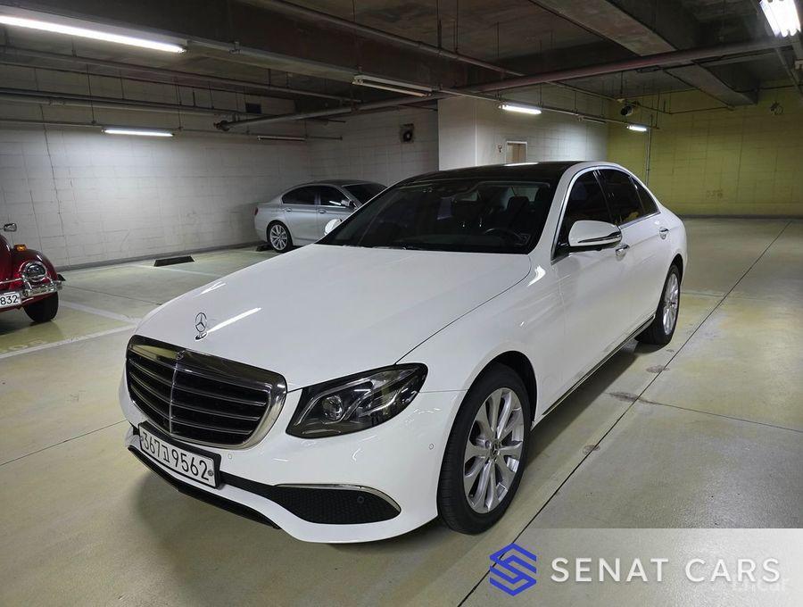 Mercedes-Benz E-Class E300 4MATIC Exclusive 4WD