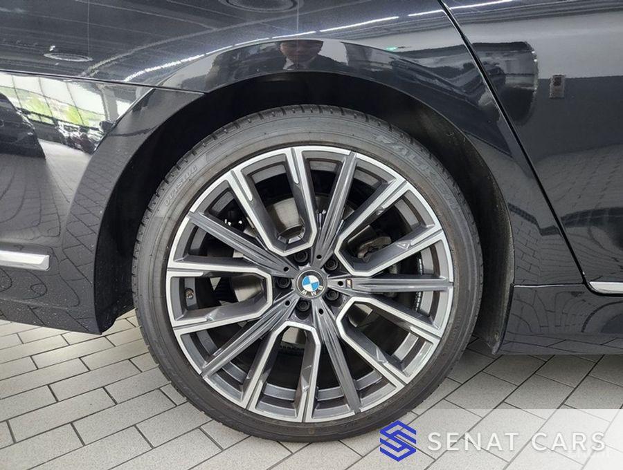 BMW 7-Series 730Ld xDrive M Sport 4WD