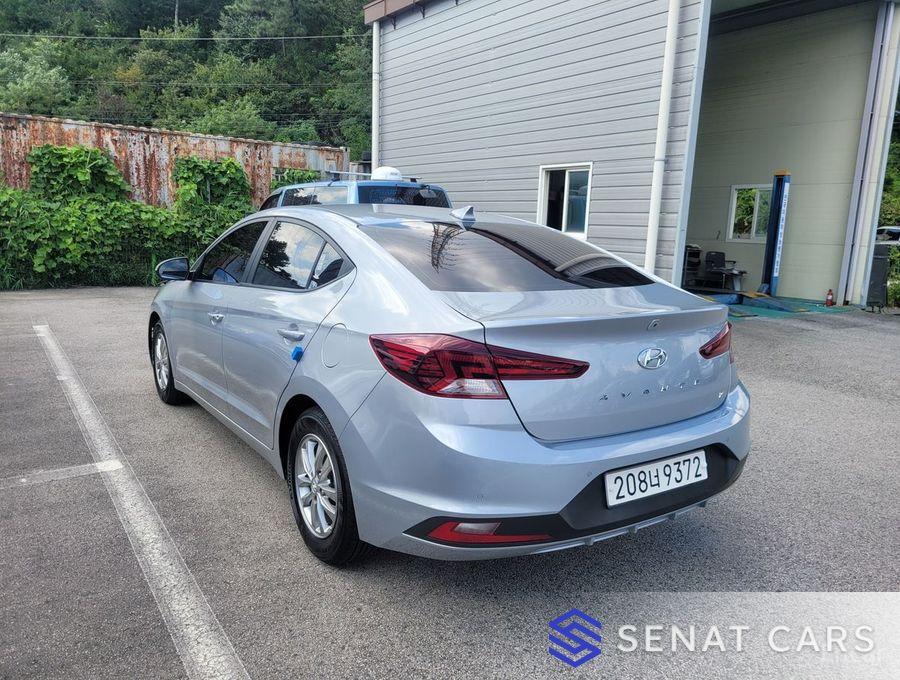 Hyundai AVANTE 1.6 Smart 2WD