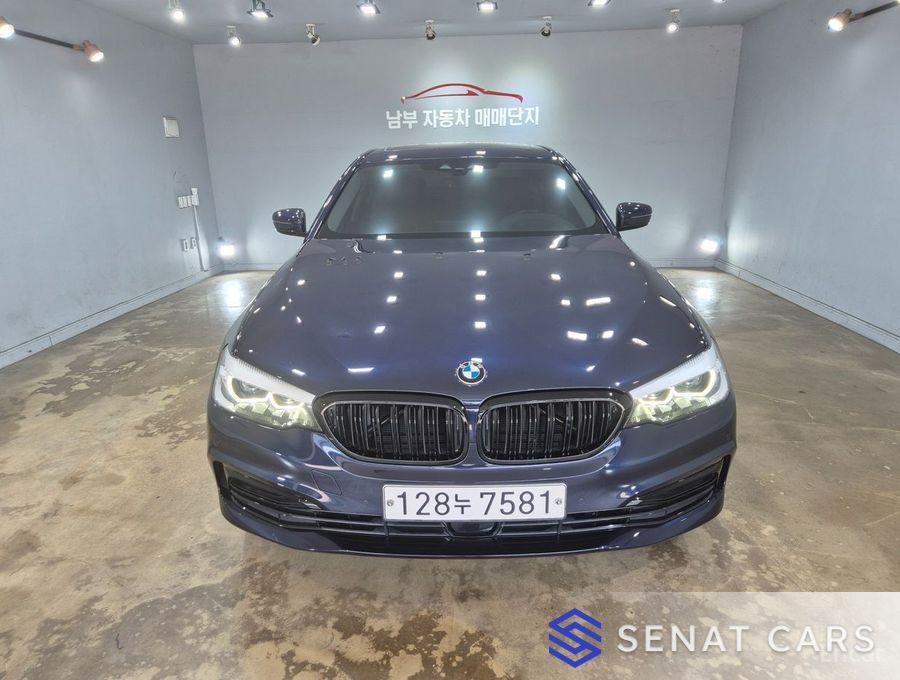 BMW 5-Series 520i Luxury 2WD