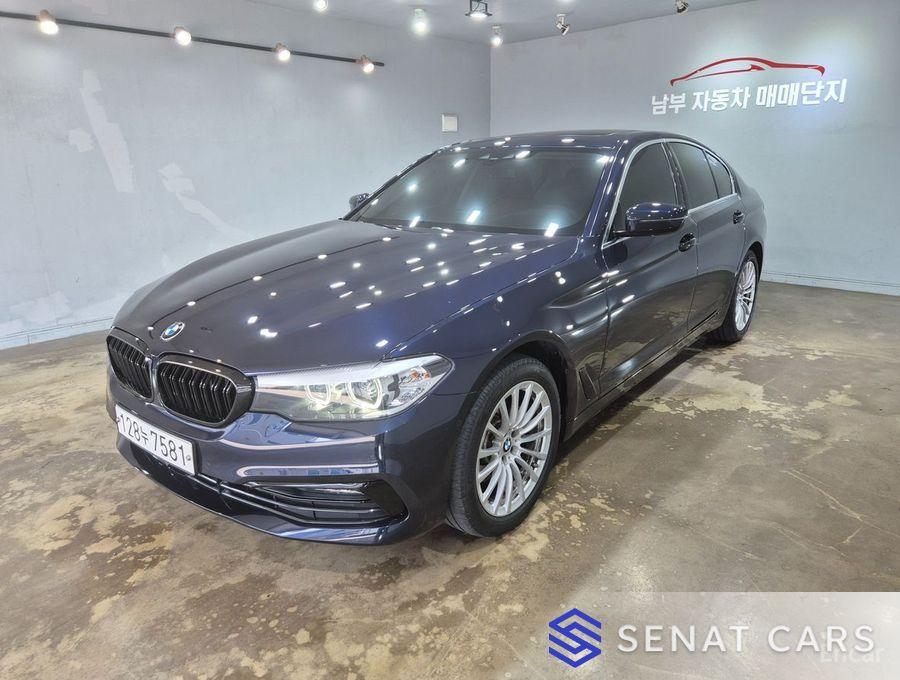 BMW 5-Series 520i Luxury 2WD