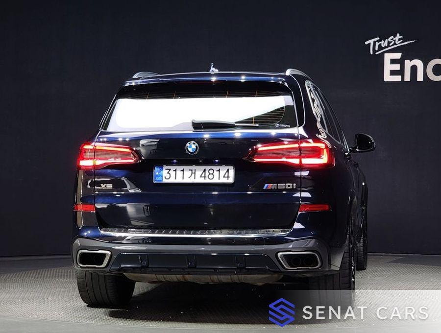 BMW X5 M50i 2WD