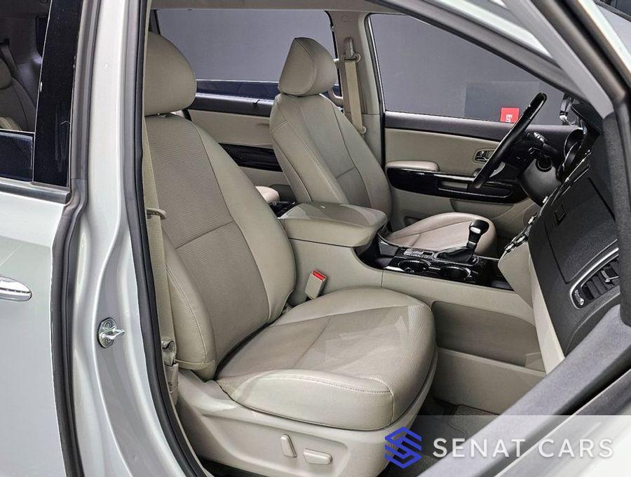 Kia Carnival Gasoline 9-Seater Prestige 2WD