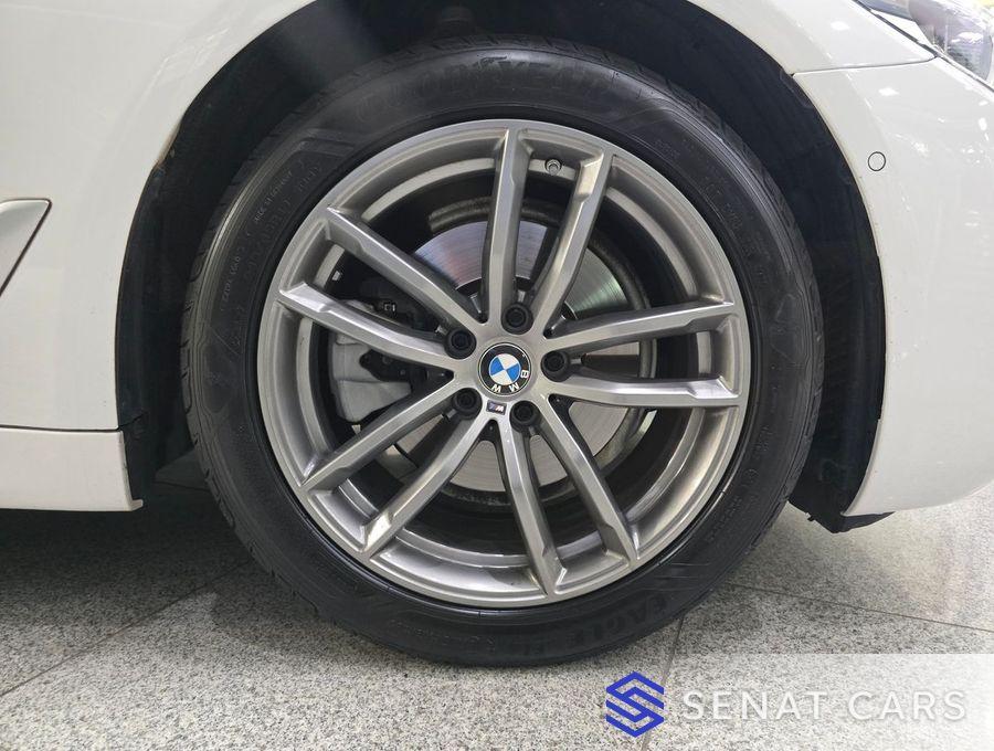 BMW 5-Series 520i M Sport 2WD