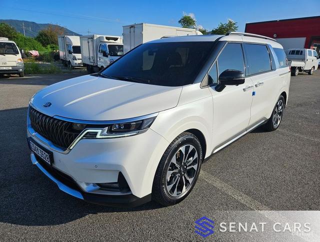 Kia Carnival 9-Seater Signature 2WD