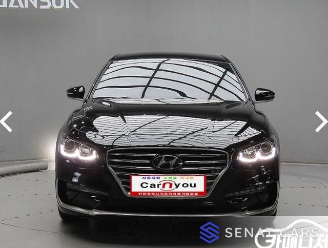 Hyundai Grandeur Premium 2WD