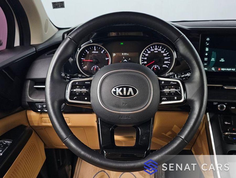 Kia Carnival 9-Seater Prestige 2WD