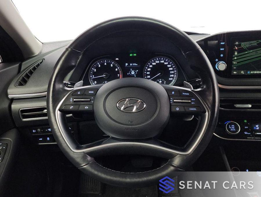 Hyundai Sonata 2.0 Premium 2WD